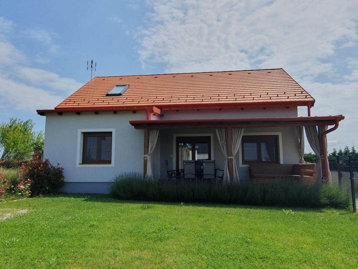 Arvalanyhaj Vendeghaz Βίλα Balatonakali Εξωτερικό φωτογραφία